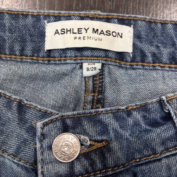 Ashley Mason Pearl Studded Buttonfly Light Wash Denim Blue Jeans Size 9/29 - Picture 5 of 15